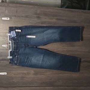 Arizona Athletic Taper Jeans